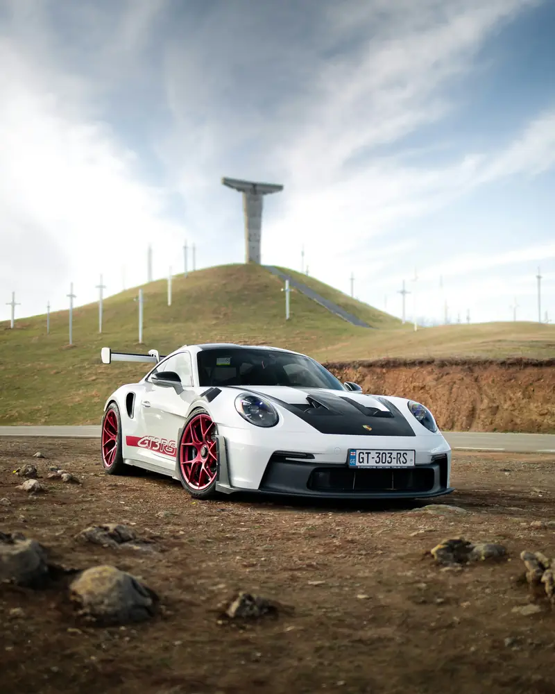 2023 Porsche 911 GT3 RS — photo 2