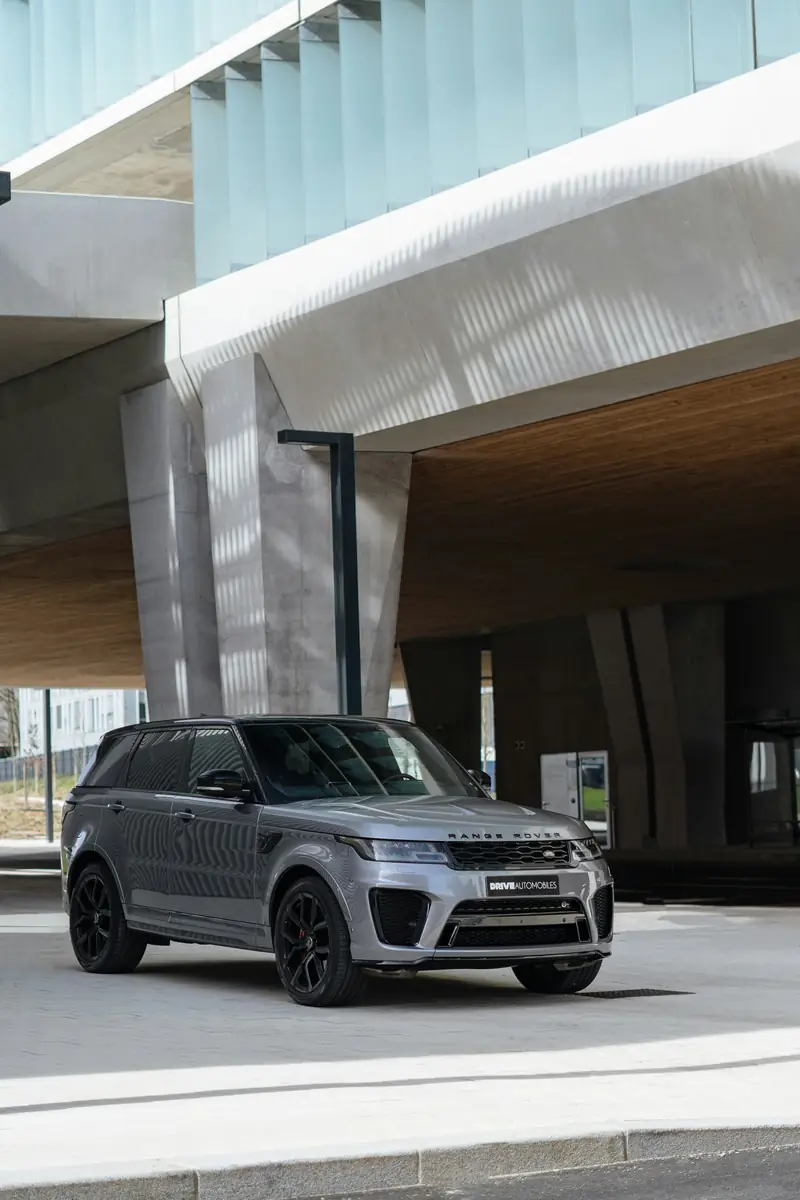 2020 Land Rover Range Rover Sport SVR — photo 2